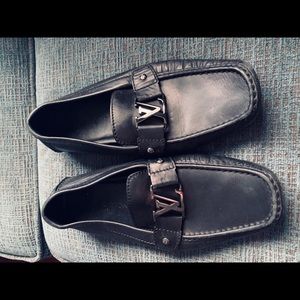 Louis Vuitton Moccasin Loafers (Black)